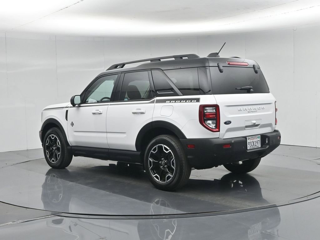 Certified 2025 Ford Bronco Sport Outer Banks w/ Outer Banks Tech Package+ AWD/4WD image 7