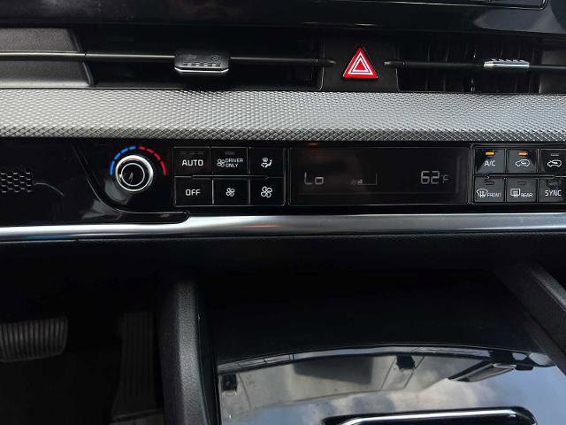Used 2023 Kia Sportage LX image 14