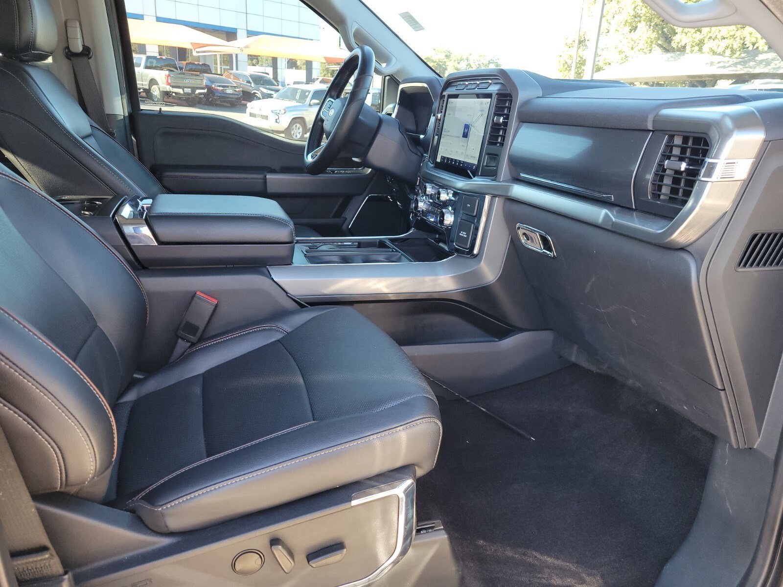 Certified 2022 Ford F150 Lariat w/ FX4 Off-Road Package image 11