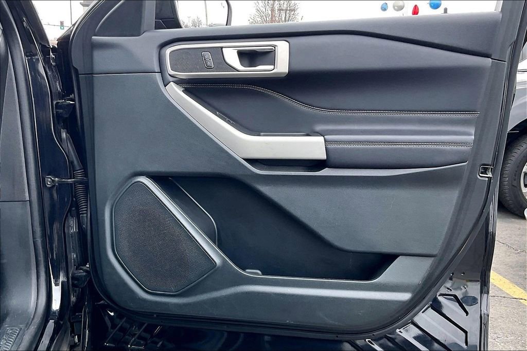 Certified 2024 Ford Explorer XLT w/ Equipment Group 202A image 21