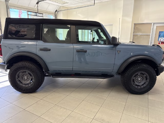 Certified 2025 Ford Bronco 4-Door w/ Sasquatch Package AWD/4WD image 9