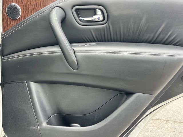 Used 2019 Nissan Armada Platinum w/ Interior Lighting Package RWD image 27