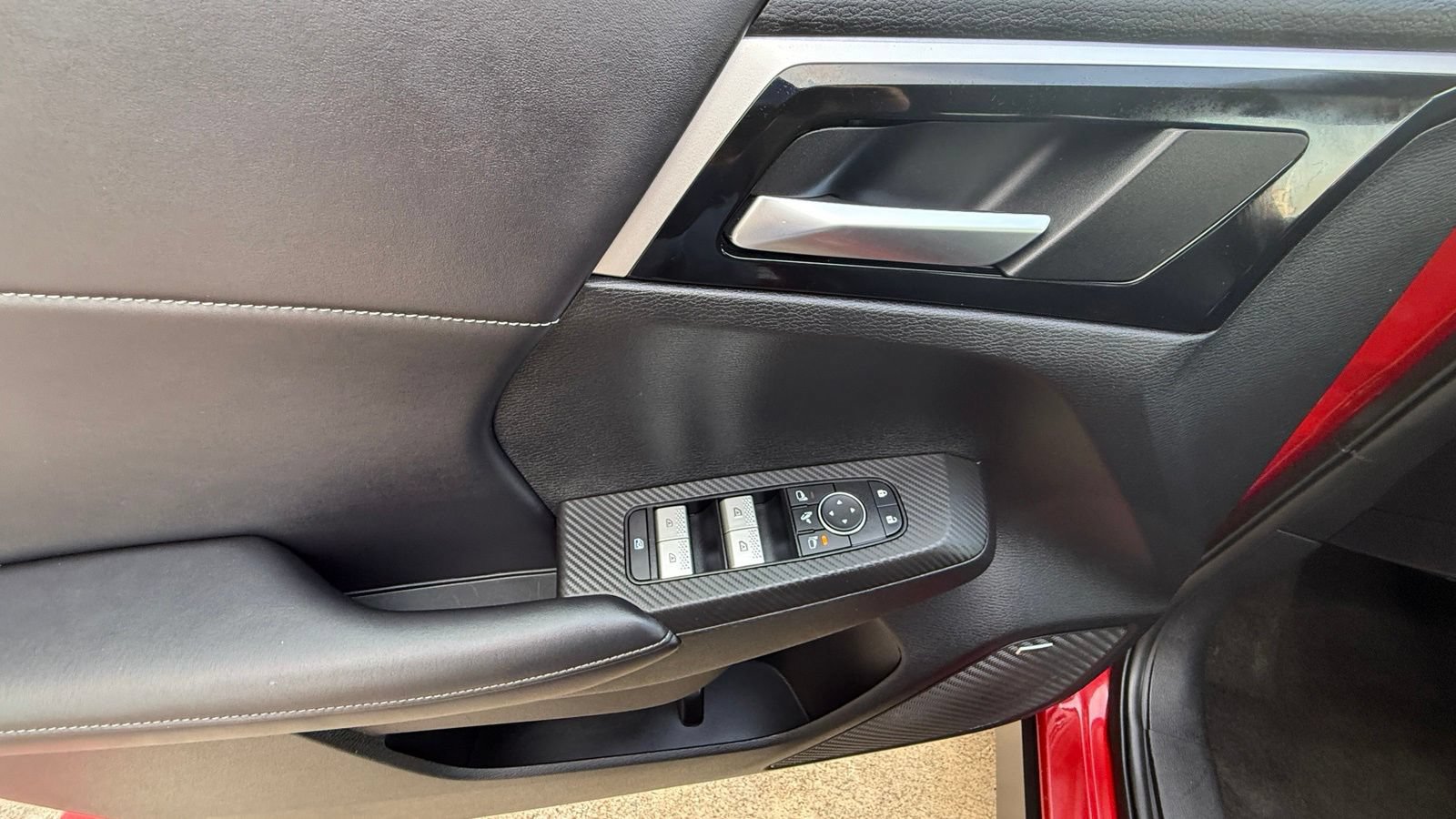 Used 2025 Mitsubishi Outlander SE FWD image 14