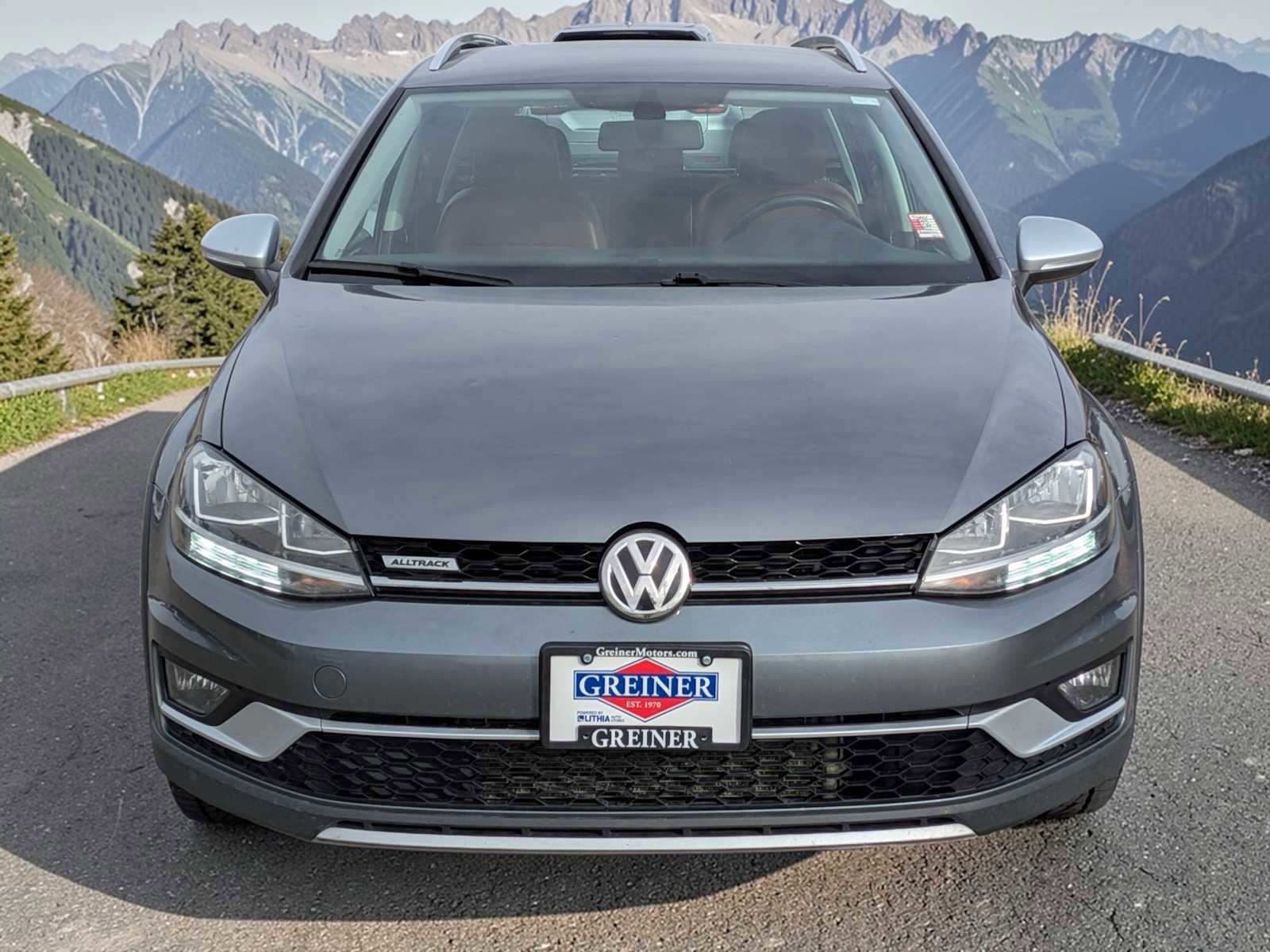 Used 2019 Volkswagen Golf Alltrack S image 8