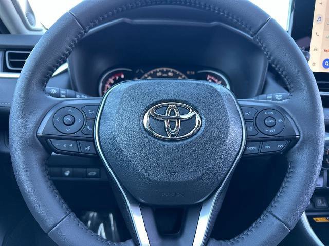 Used 2023 Toyota RAV4 XLE Premium image 22