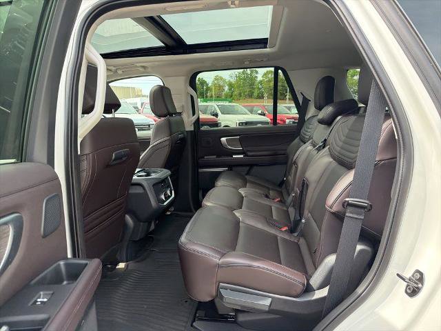 Certified 2025 Ford Expedition Platinum w/ Platinum Ultimate Package AWD/4WD image 14