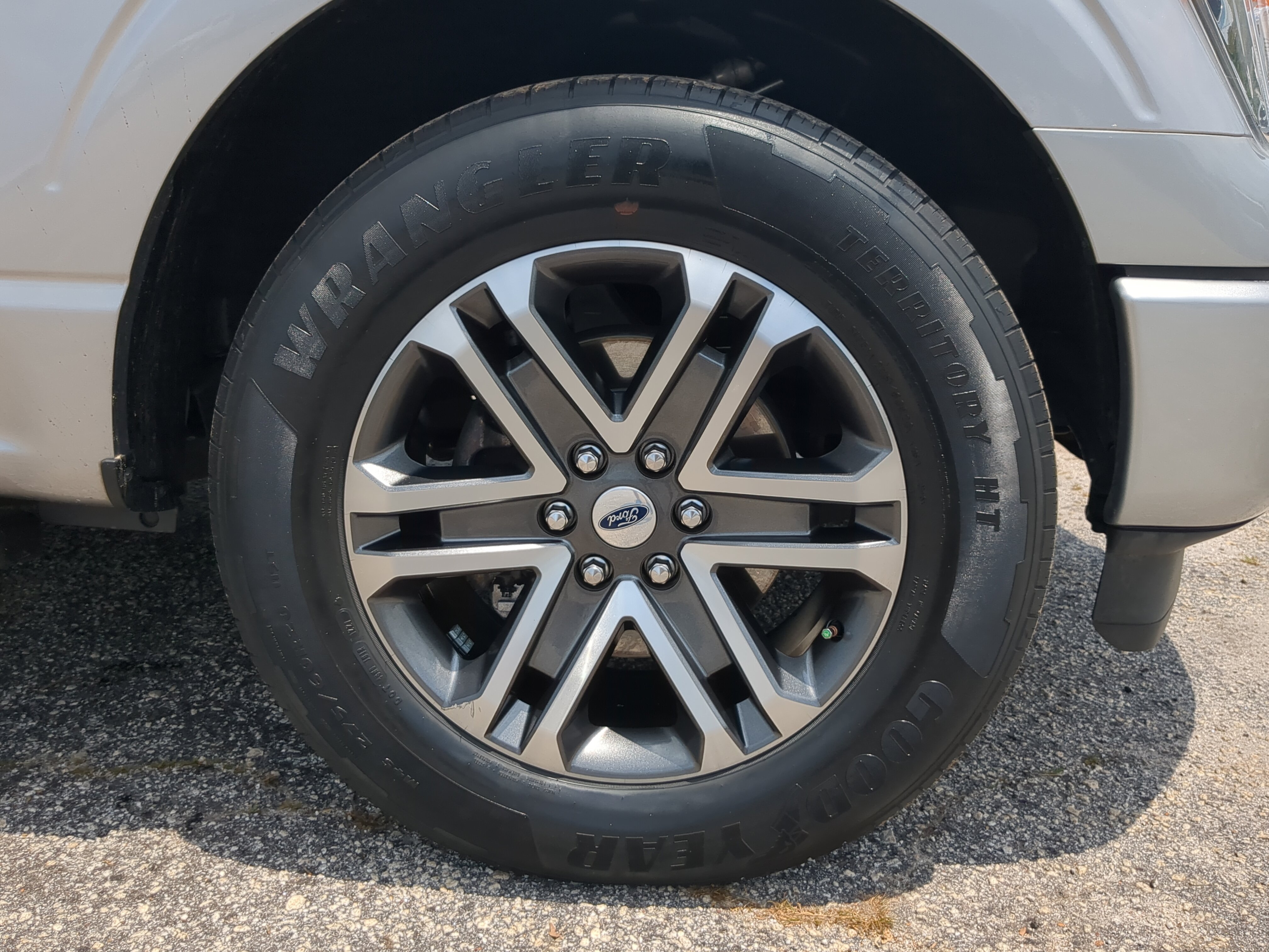 Certified 2021 Ford F150 XL w/ STX Appearance Package RWD image 9