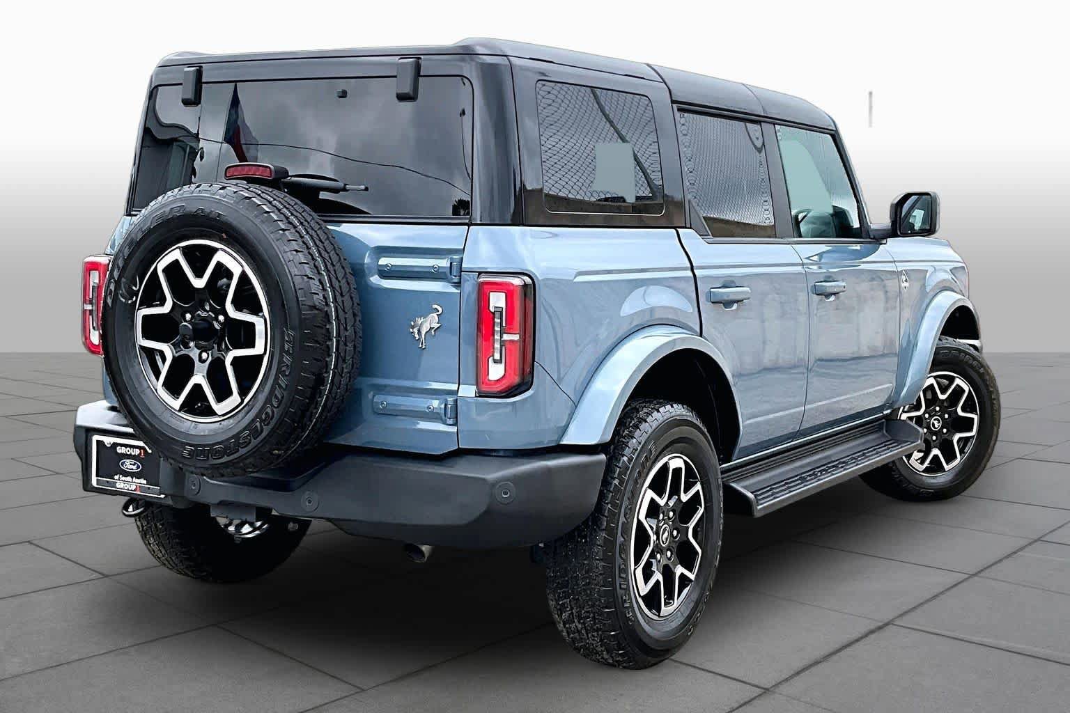 Certified 2025 Ford Bronco Outer Banks AWD/4WD image 13