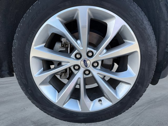 Certified 2023 Ford Explorer Platinum w/ Technology Package image 12