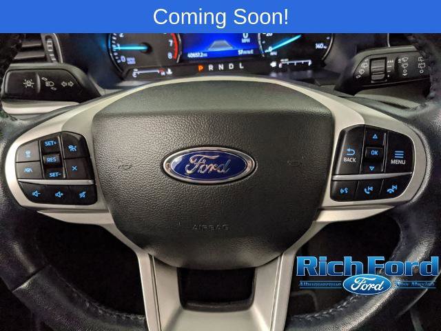 Certified 2022 Ford Explorer XLT w/ Equipment Group 202A image 9