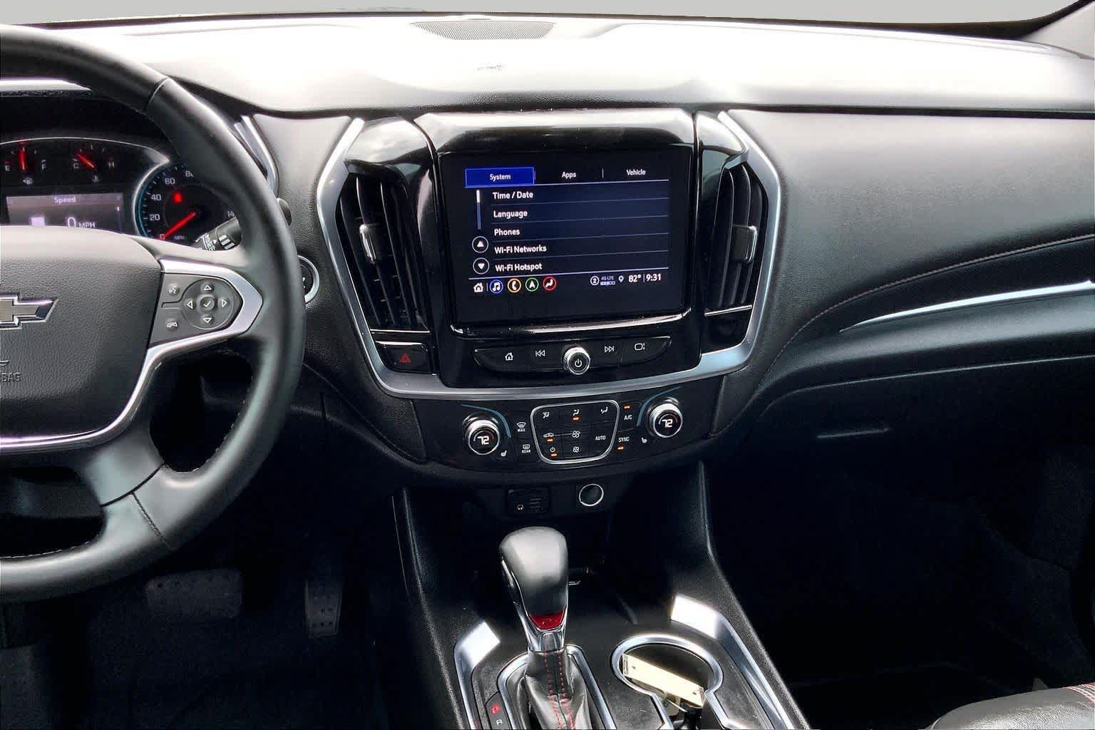 Used 2023 Chevrolet Traverse RS FWD image 7