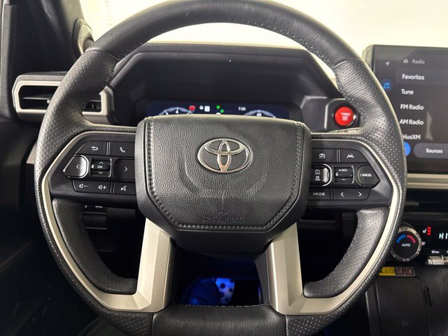 Used 2025 Toyota 4Runner TRD Sport Premium AWD/4WD image 18
