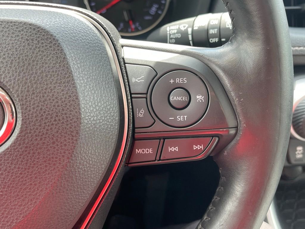 Used 2019 Toyota RAV4 XLE Premium w/ Cold Weather Package AWD/4WD image 32