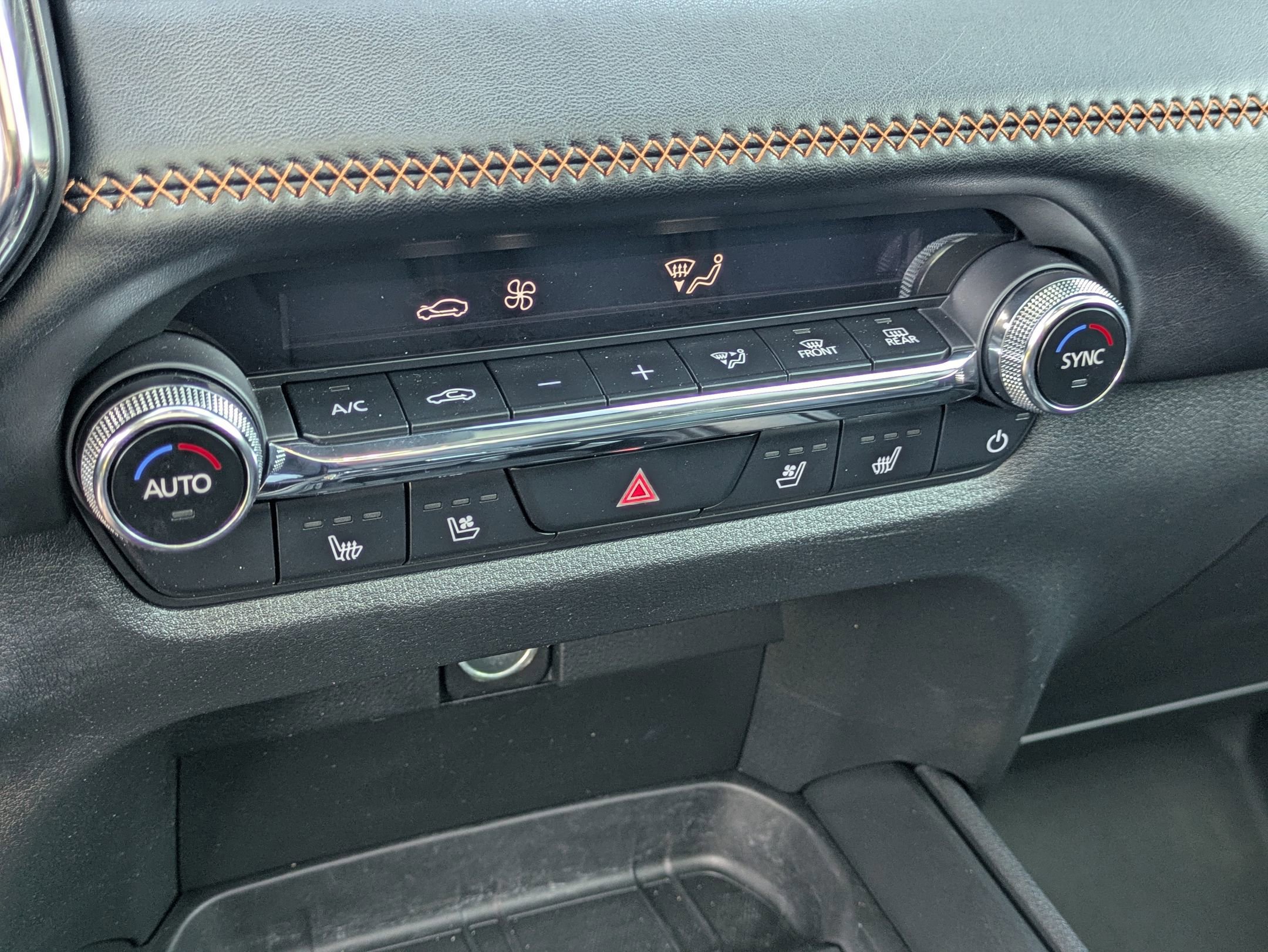 Used 2024 MAZDA CX-50 AWD 2.5 S w/ Cargo Package image 24