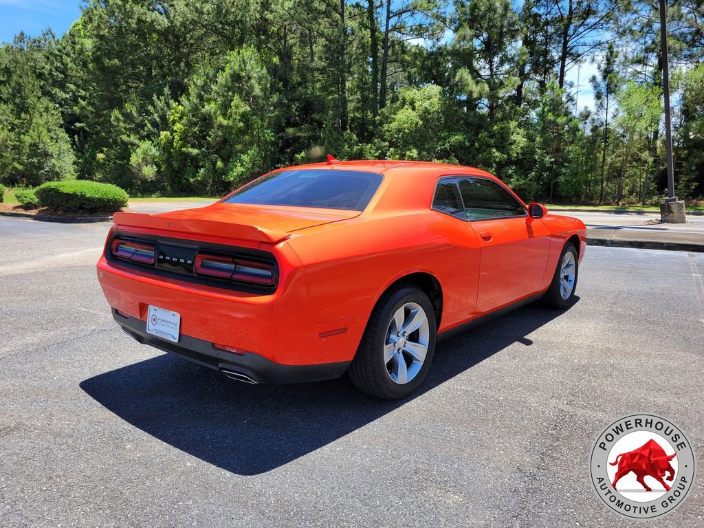 Used 2021 Dodge Challenger SXT w/ Driver Convenience Group RWD image 6