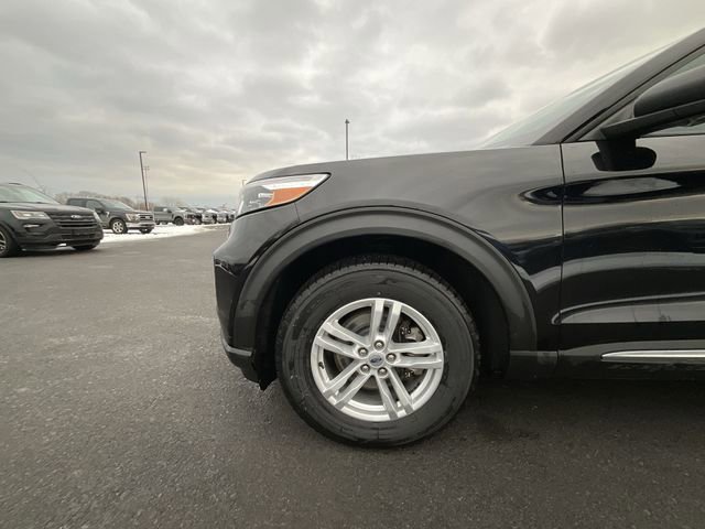 Certified 2021 Ford Explorer XLT image 4