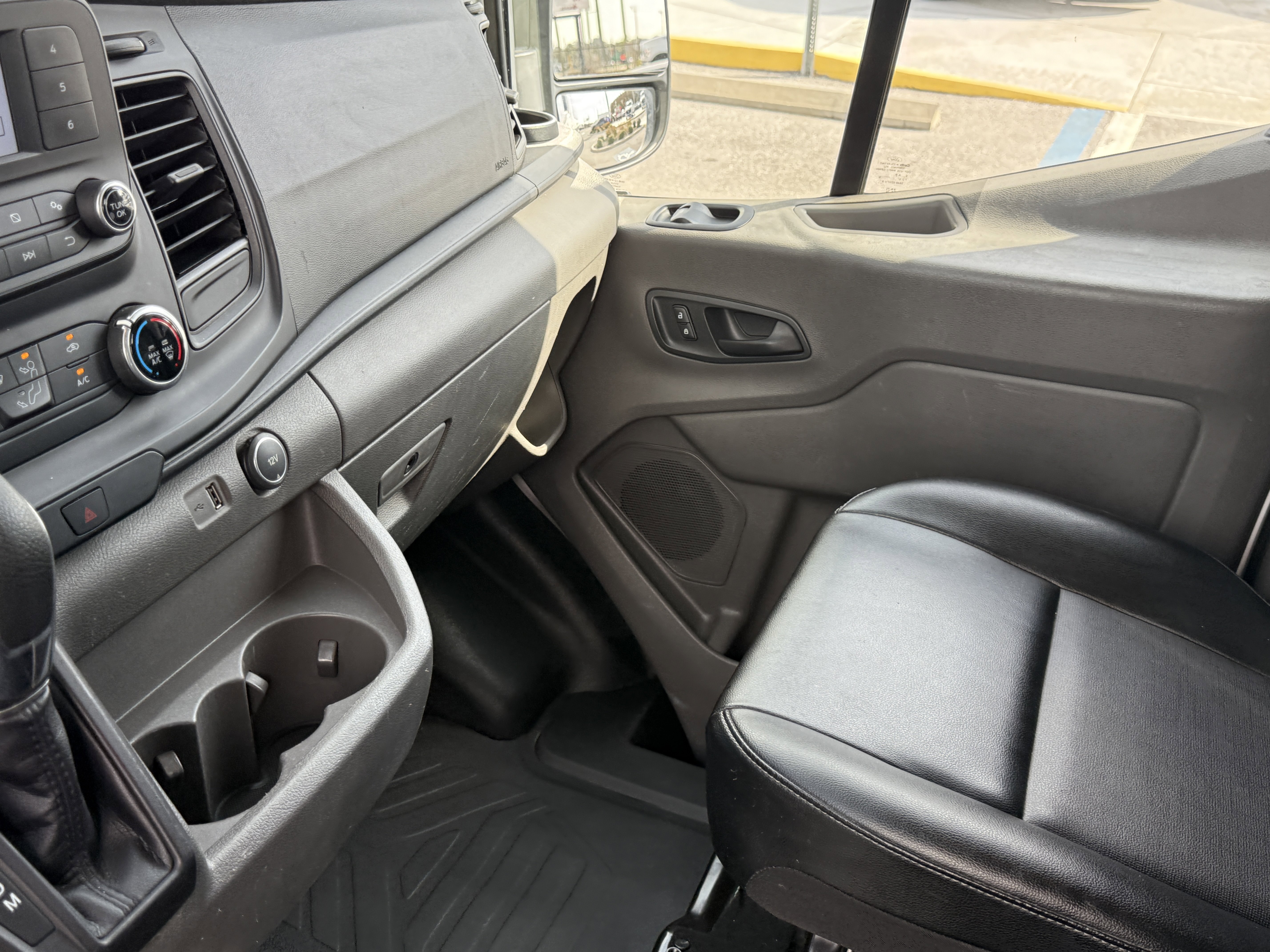 Certified 2020 Ford Transit 250 image 17