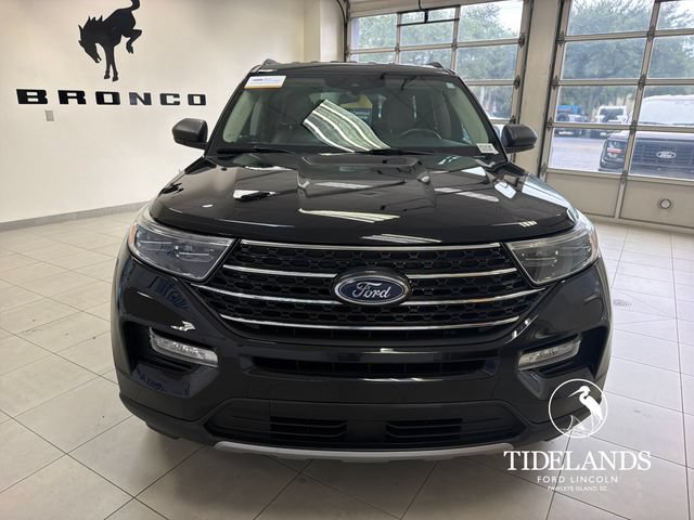 Certified 2022 Ford Explorer XLT w/ Equipment Group 202A RWD image 3