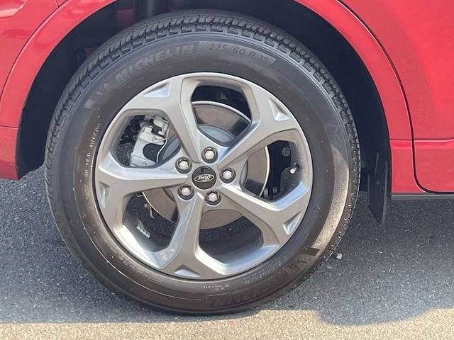 Certified 2023 Ford Escape ST-Line w/ Tech Pack #1 AWD/4WD image 7