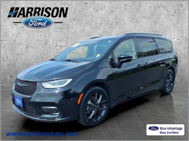 Used 2025 Chrysler Pacifica Limited