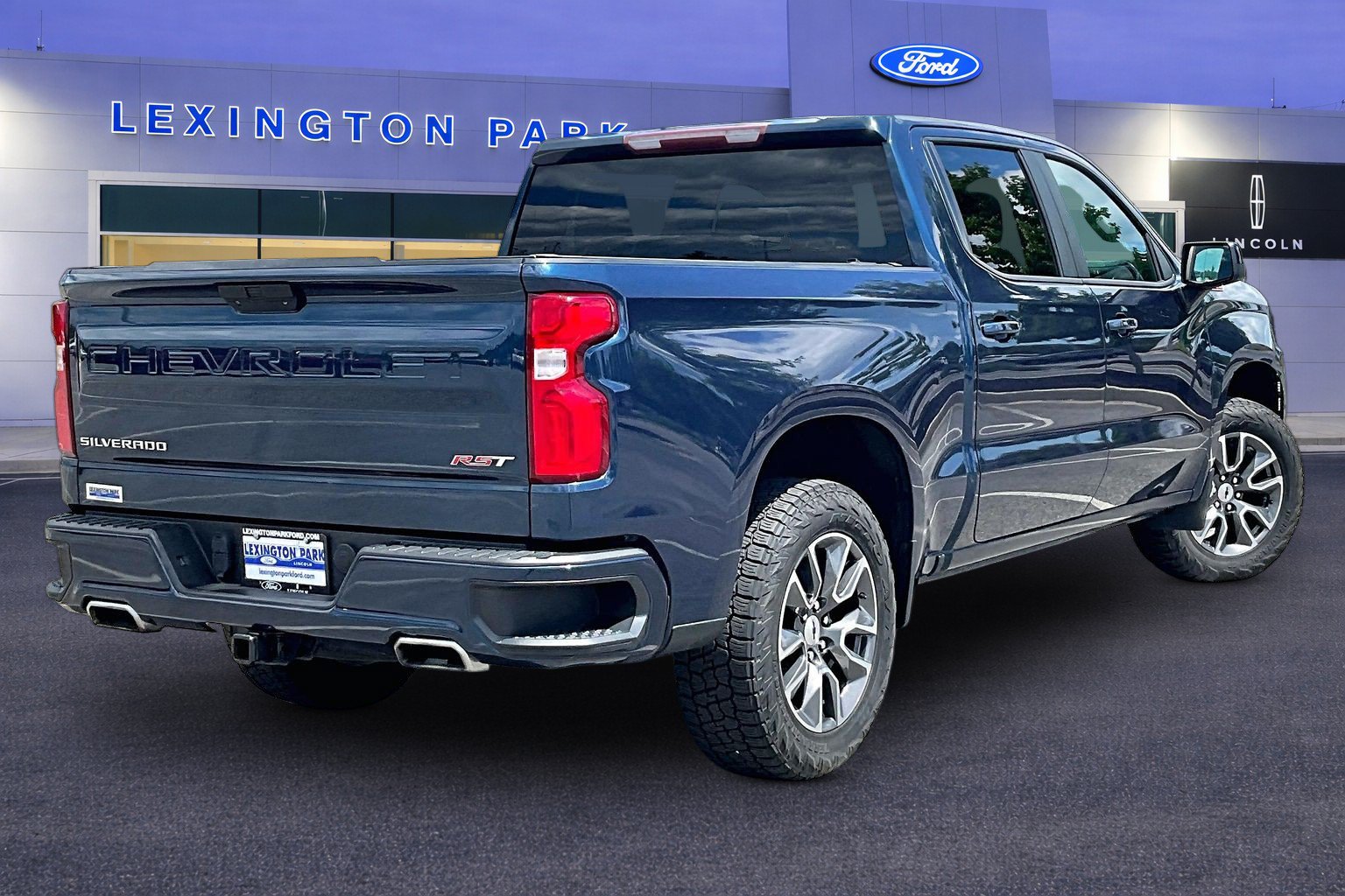Used 2020 Chevrolet Silverado 1500 RST AWD/4WD image 5