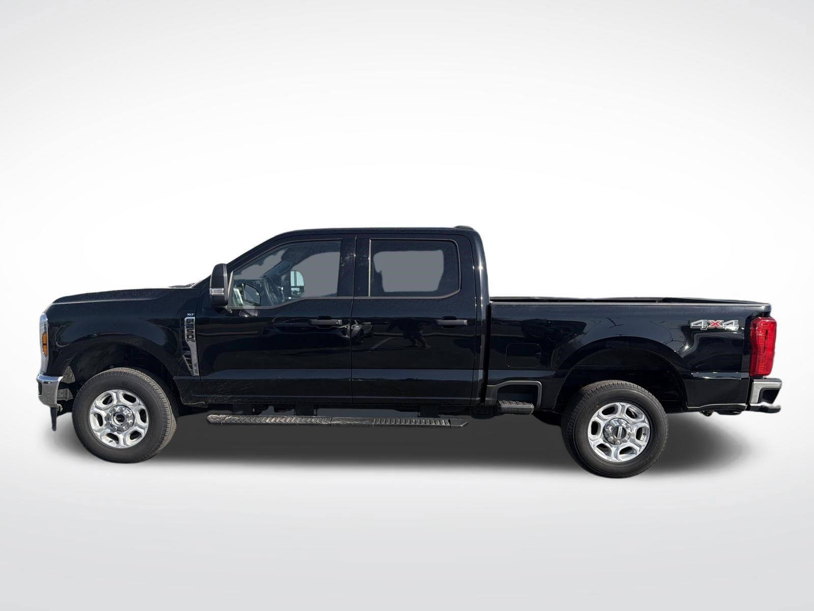 Certified 2025 Ford F250 XLT AWD/4WD image 14