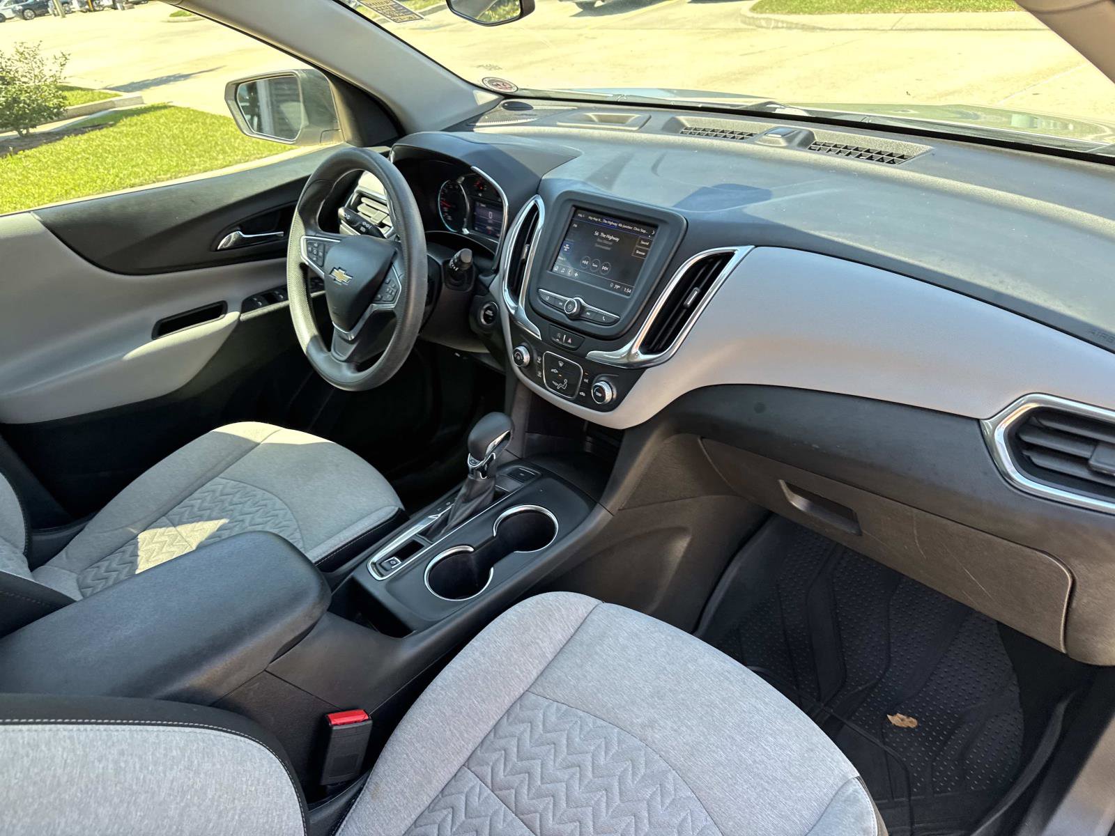 Used 2022 Chevrolet Equinox LS w/ LS Convenience Package image 13