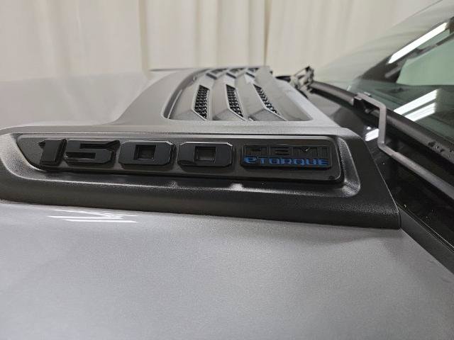 Used 2024 RAM 1500 Laramie AWD/4WD image 34