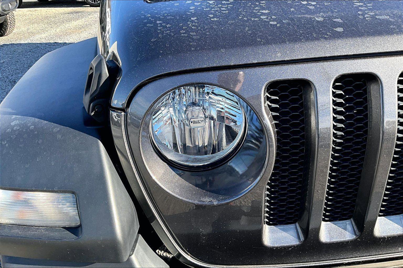 Used 2022 Jeep Wrangler Unlimited Sport image 28