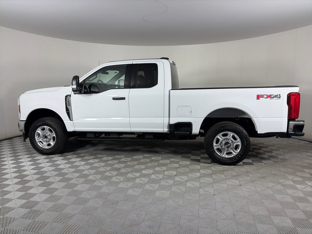 Certified 2026 Ford F250 XLT w/ FX4 Off-Road Package AWD/4WD image 4