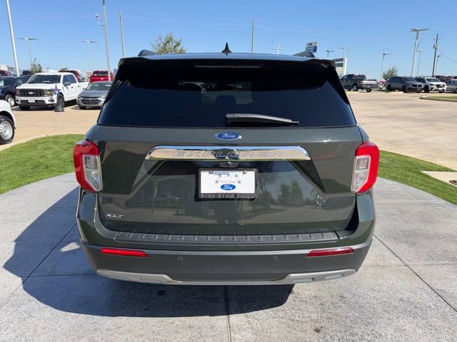 Certified 2022 Ford Explorer XLT w/ Equipment Group 202A image 5