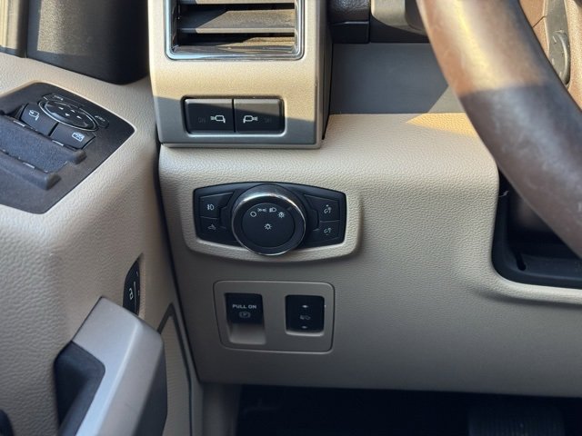 Certified 2019 Ford F150 Lariat w/ Equipment Group 502A Luxury image 33