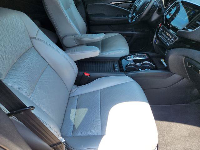 Used 2023 Honda Passport Elite image 13
