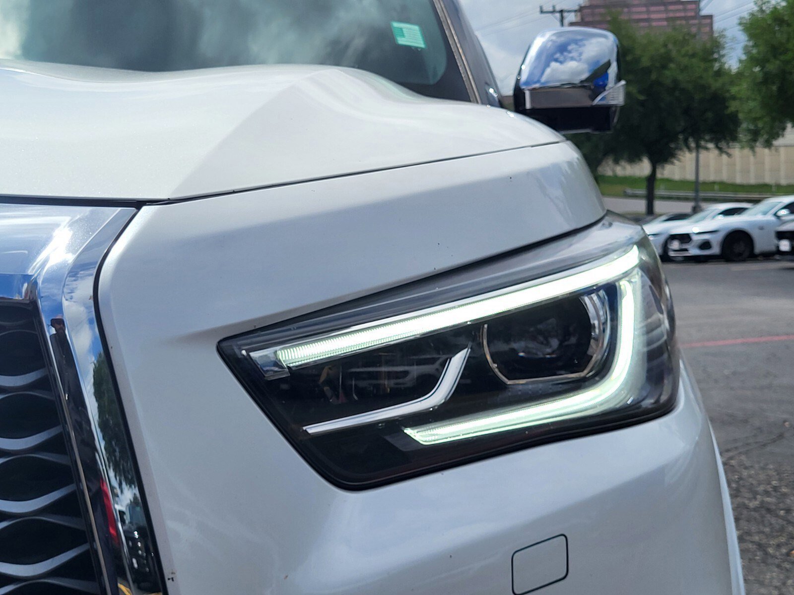 Used 2021 INFINITI QX80 Sensory w/ Cargo Package image 11