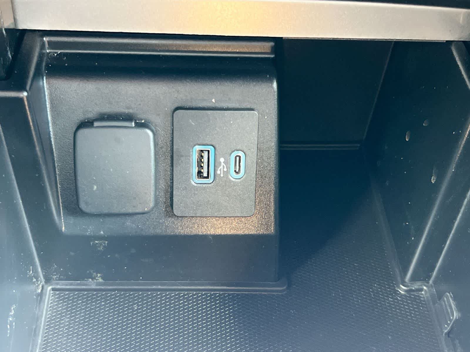 Certified 2020 Ford Explorer XLT AWD/4WD image 31