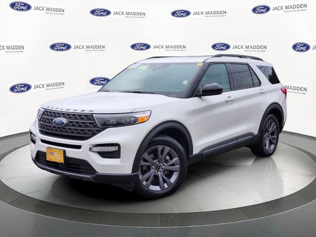 Certified 2023 Ford Explorer XLT w/ Equipment Group 202A AWD/4WD image 1