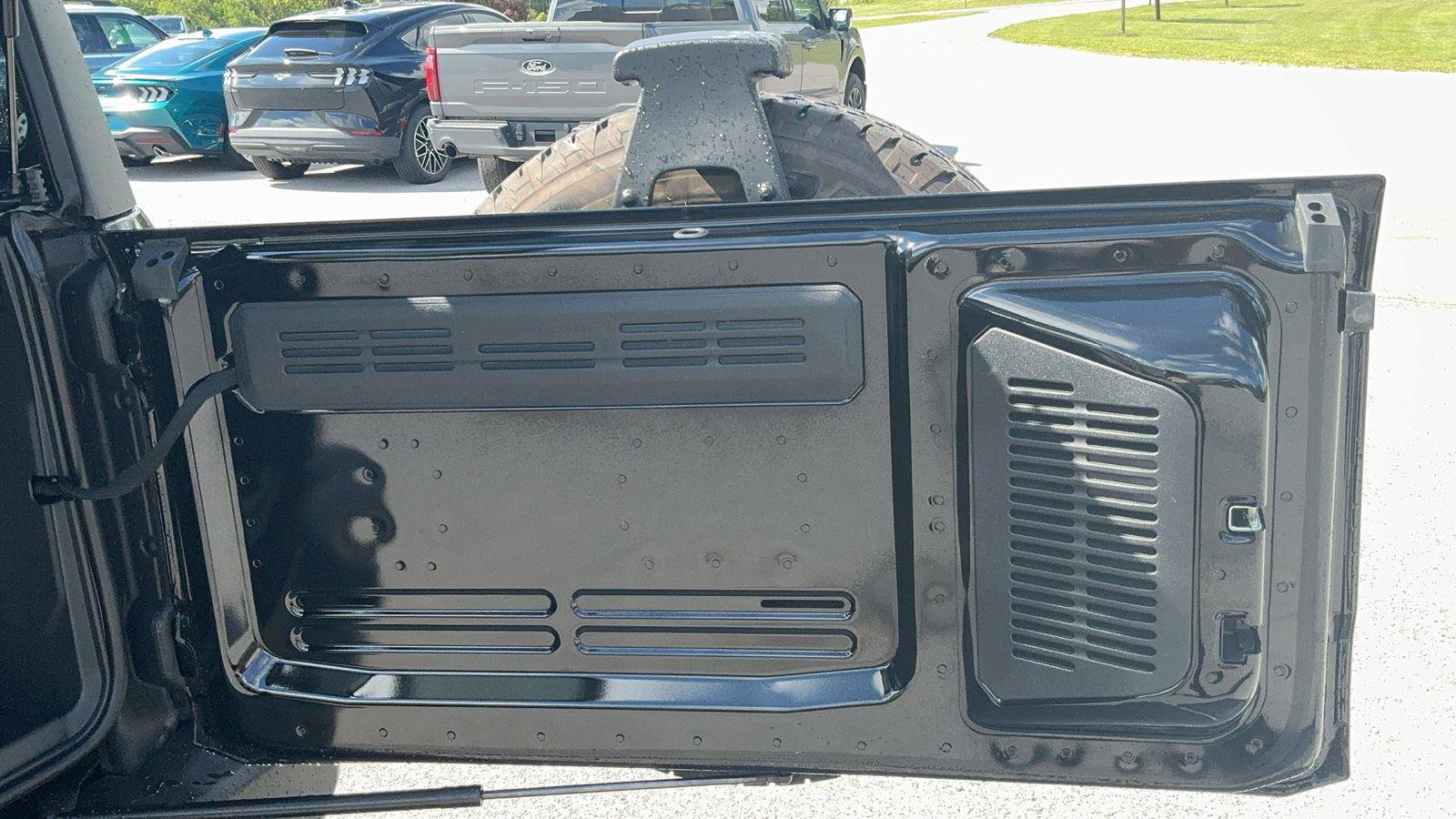 Certified 2024 Ford Bronco Outer Banks AWD/4WD image 25