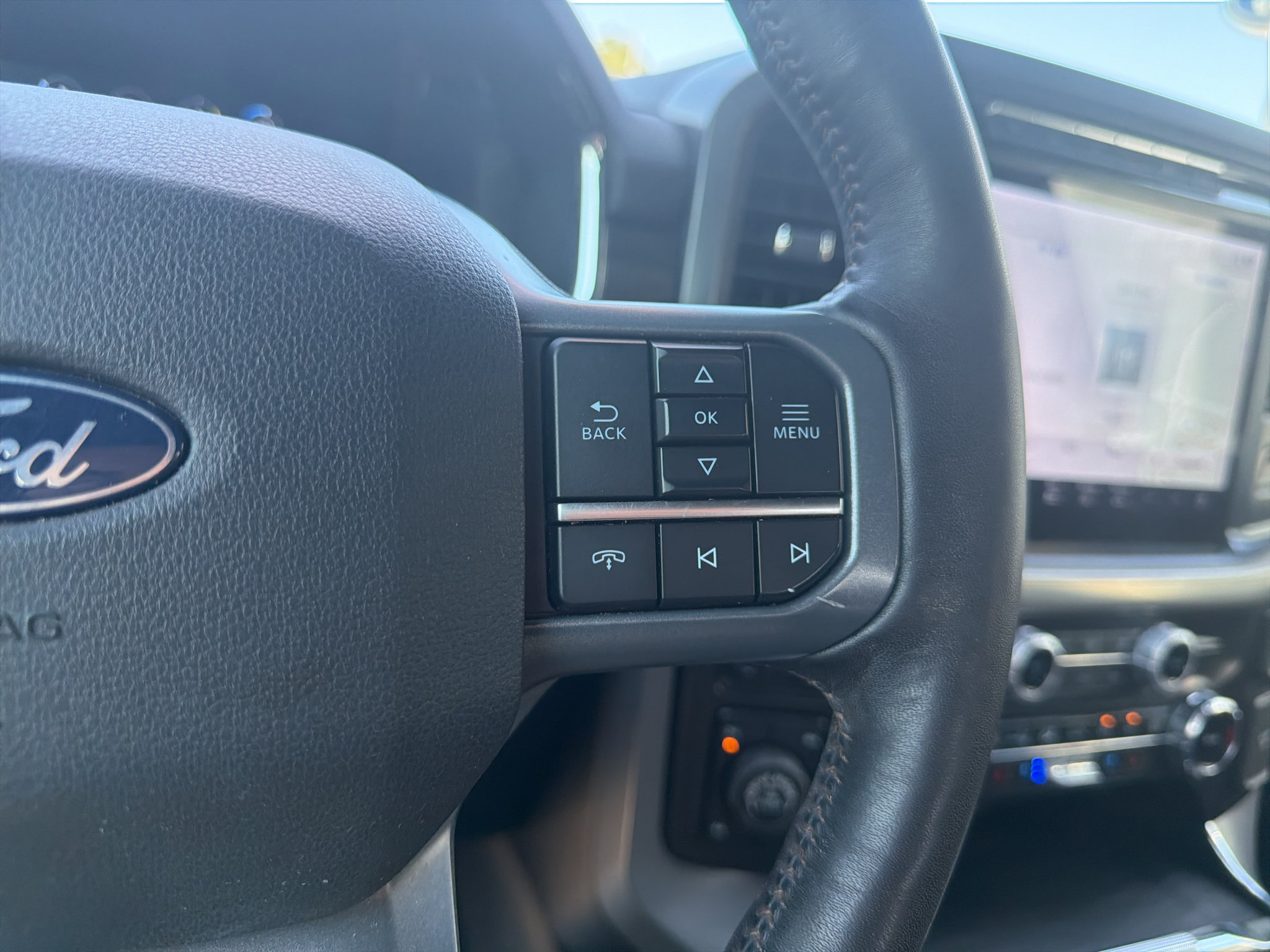 Certified 2024 Ford F150 Lariat w/ FX4 Off-Road Package AWD/4WD image 19