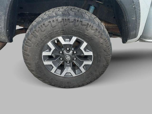 Used 2019 Toyota Tacoma TRD Off-Road image 6