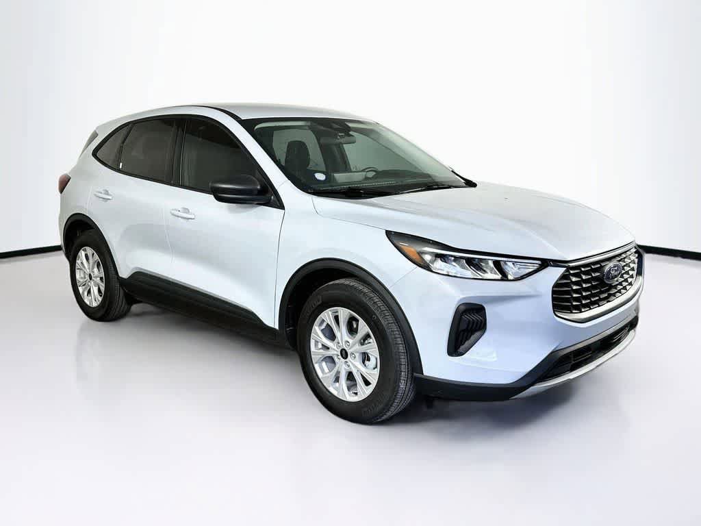 Certified 2025 Ford Escape Active w/ Tech Pack #1 FWD image 23