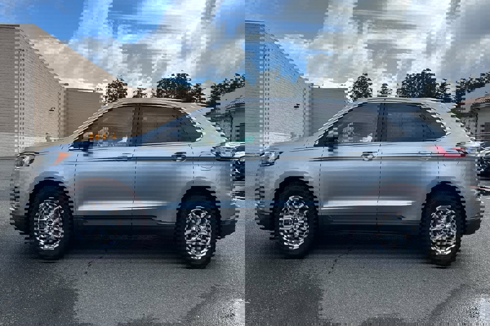 Certified 2024 Ford Edge SEL image 7