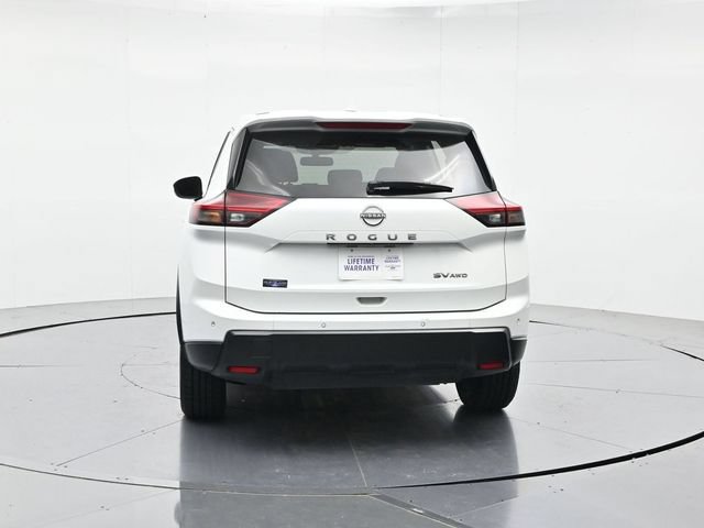 Used 2024 Nissan Rogue SV AWD/4WD image 9