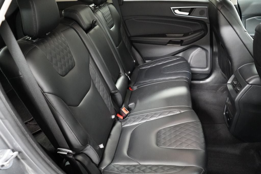 Certified 2023 Ford Edge Titanium AWD/4WD image 33