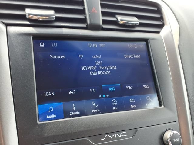 Certified 2020 Ford Fusion SE AWD/4WD image 18