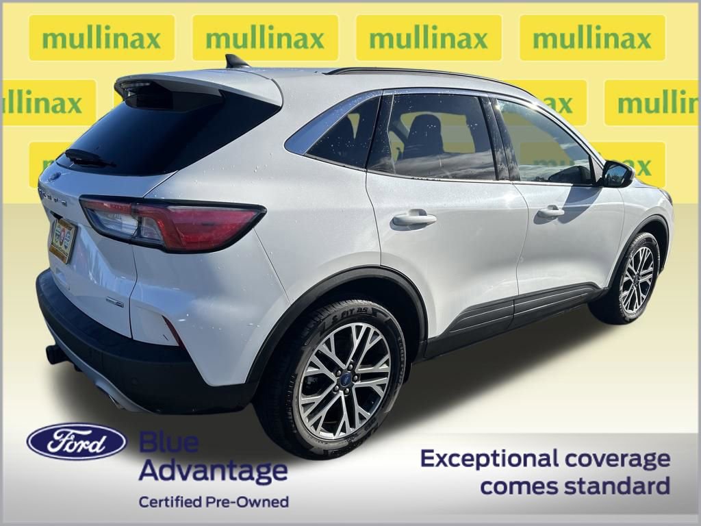 Certified 2020 Ford Escape SEL image 3