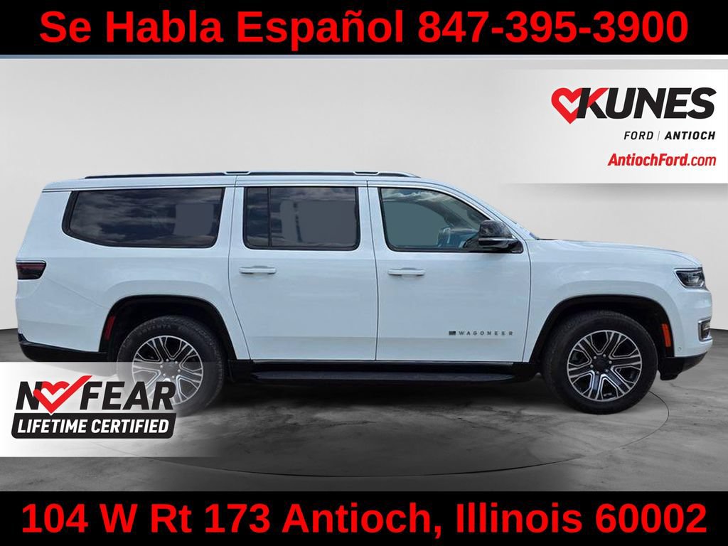 Used 2024 Jeep Wagoneer L Series II w/ Flexible Seating Group AWD/4WD image 11