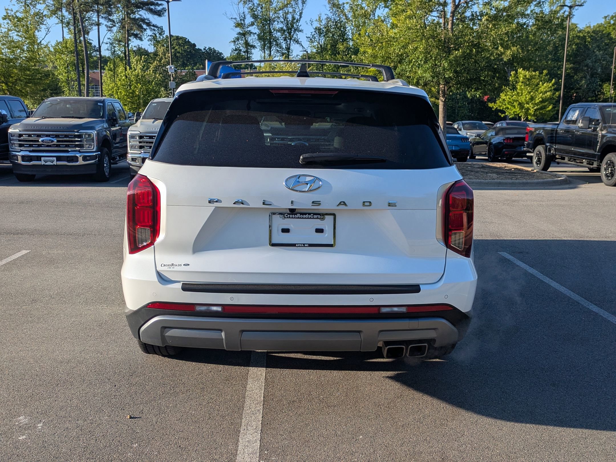 Used 2024 Hyundai Palisade SEL w/ Premium Package FWD image 5