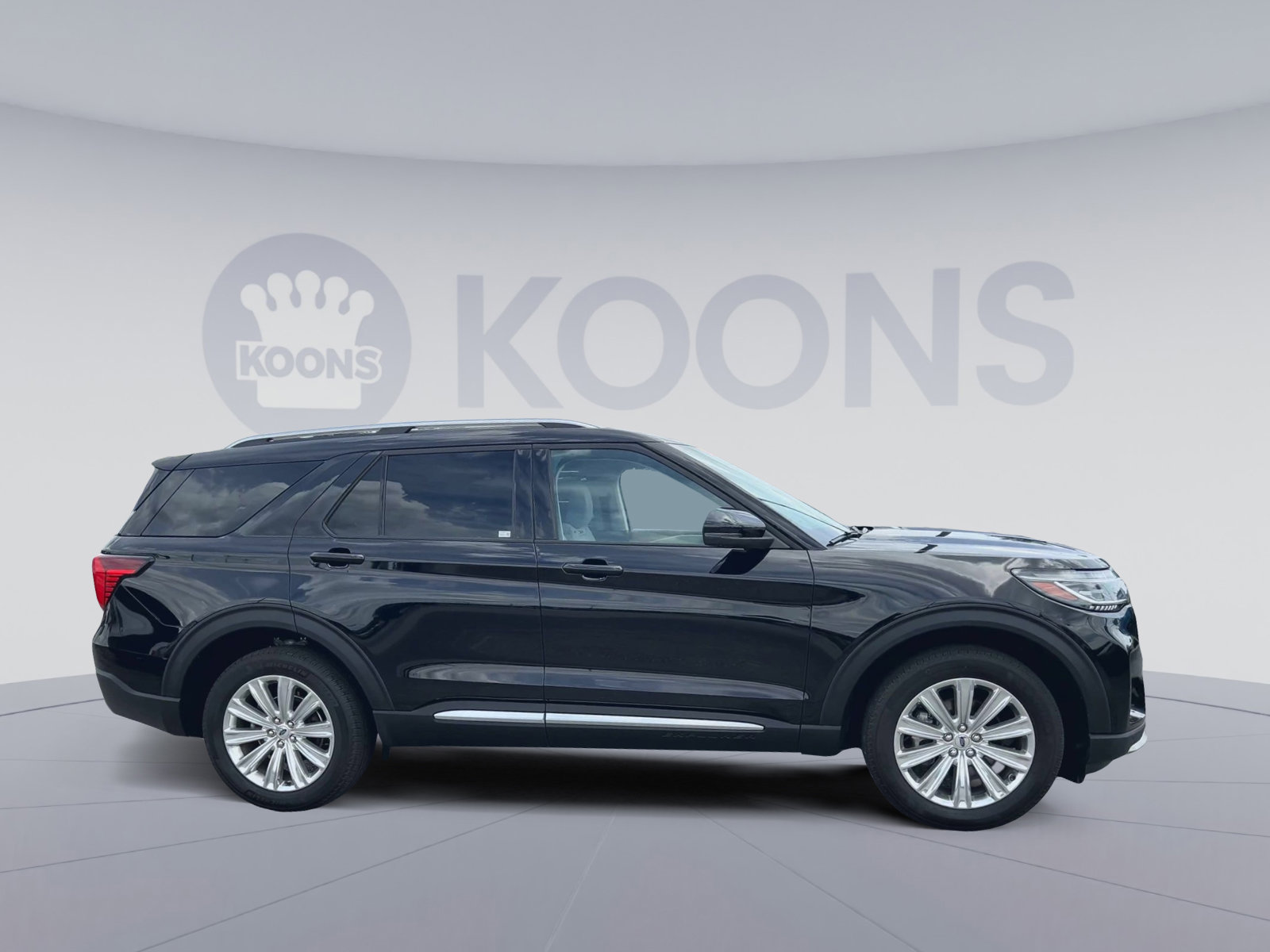 Certified 2025 Ford Explorer Platinum w/ LUX Leather Package AWD/4WD image 2