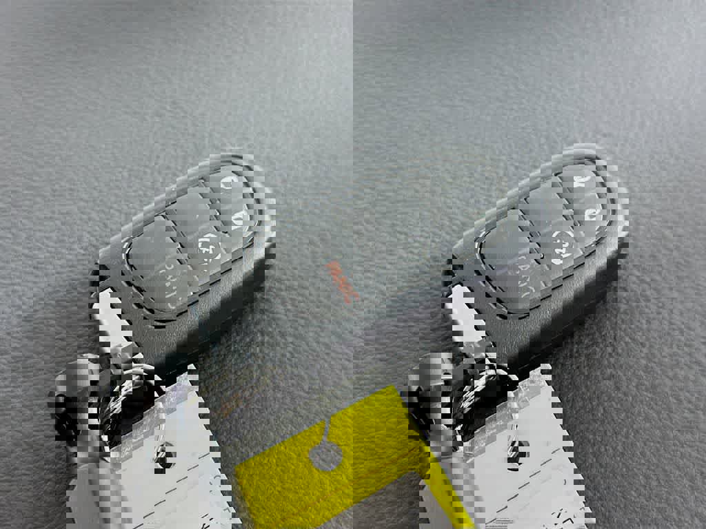 Used 2022 Jeep Cherokee Latitude Lux w/ Sun & Sound Group image 25