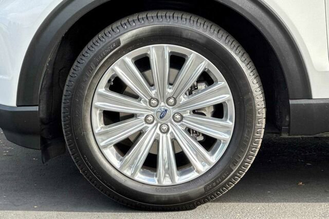 Certified 2021 Ford Explorer Limited w/ Equipment Group 301A AWD/4WD image 28